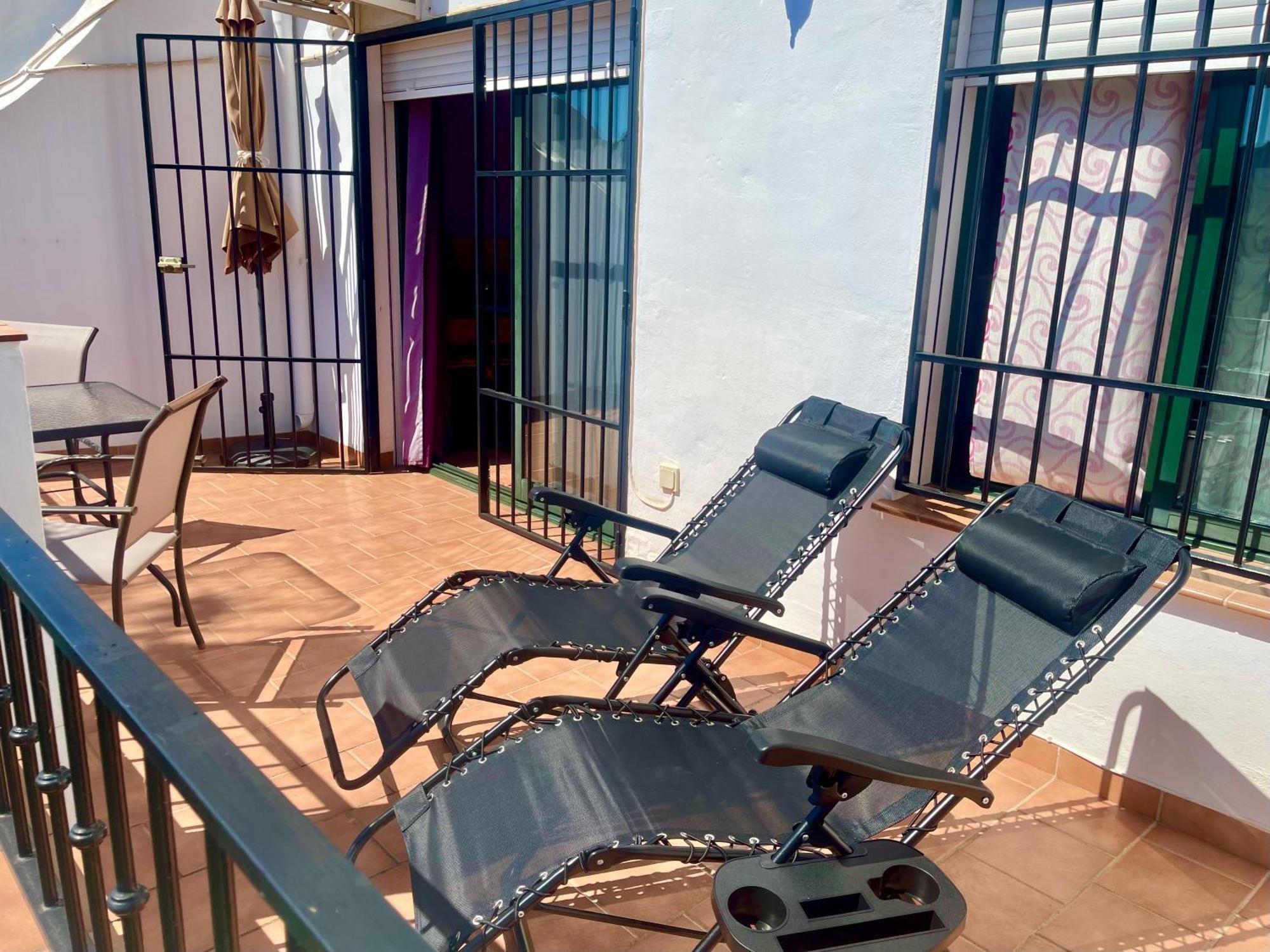 Apartamentos Axarquia , Frigiliana, Terraza Privada Con Vistas A La Montana Rio Y Al Mar エクステリア 写真
